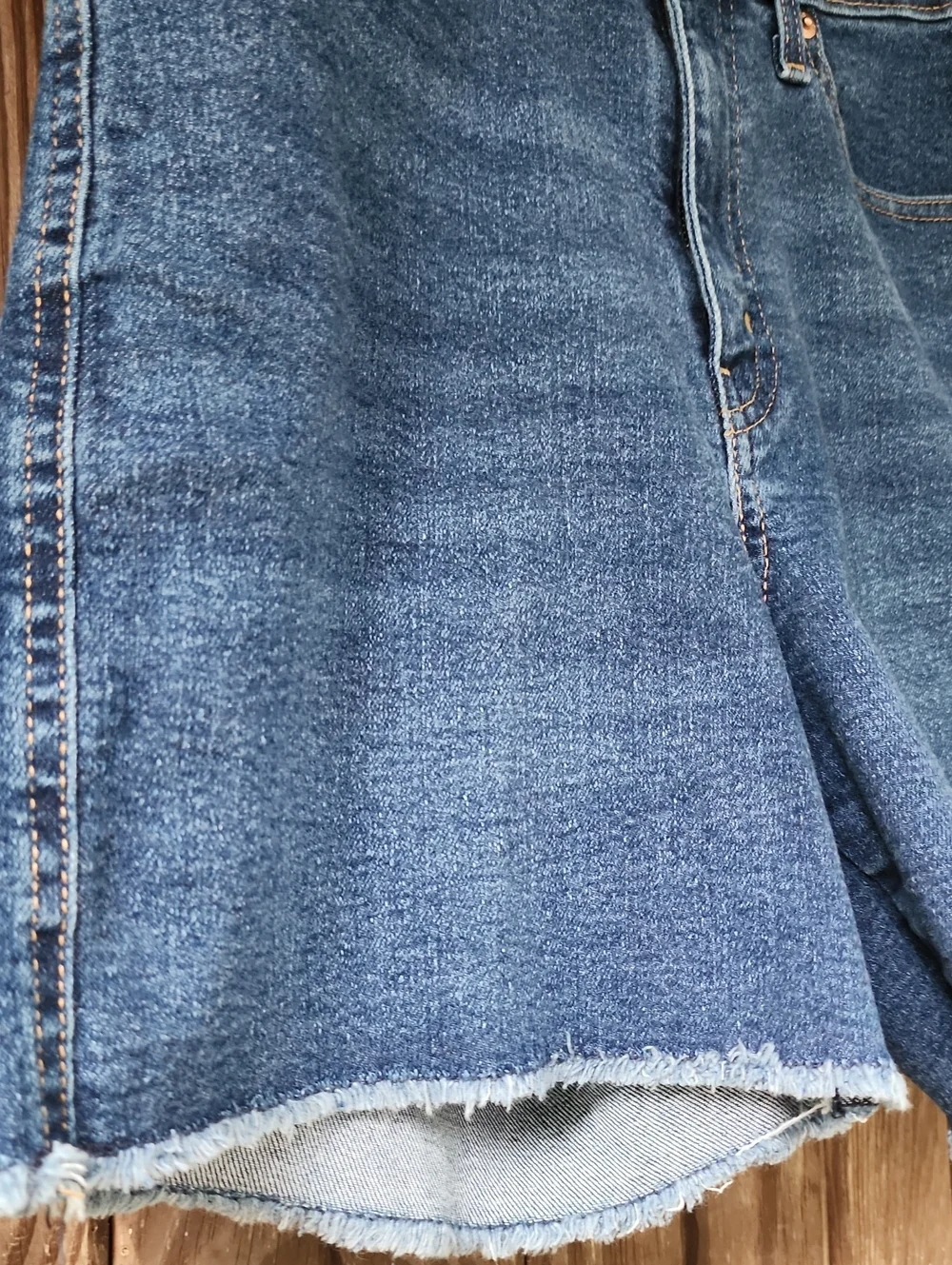 Signature By Levi's Ladies HIGH rise SHORTS